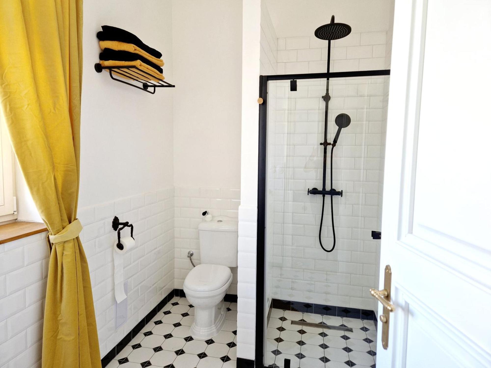 Villa Follemira Cz - Kitchen - Garden - Bike Storage Pencin エクステリア 写真